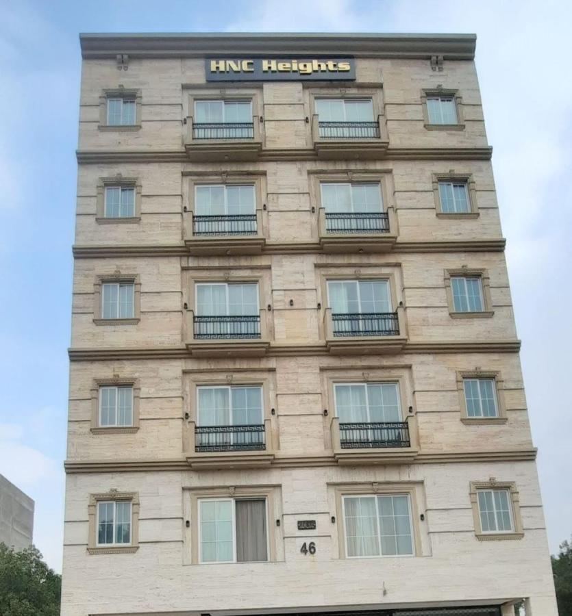 Eiffel Luxury Apartments Lahore Buitenkant foto